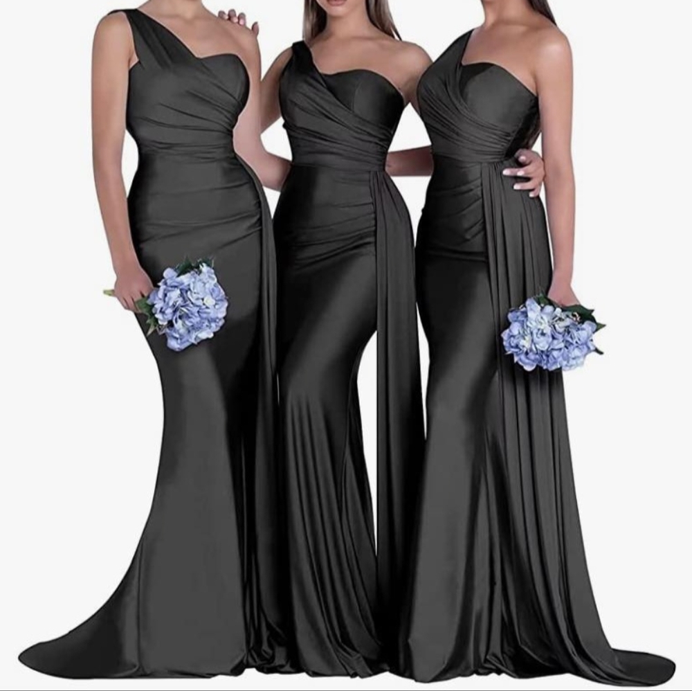 Woman's one shoulder Dress